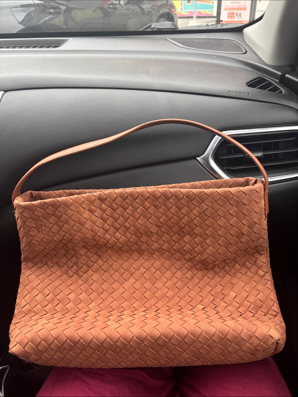 Hand made Woven tote suede Shoulder Bag in Cognac Brown - Picture 5 of 17